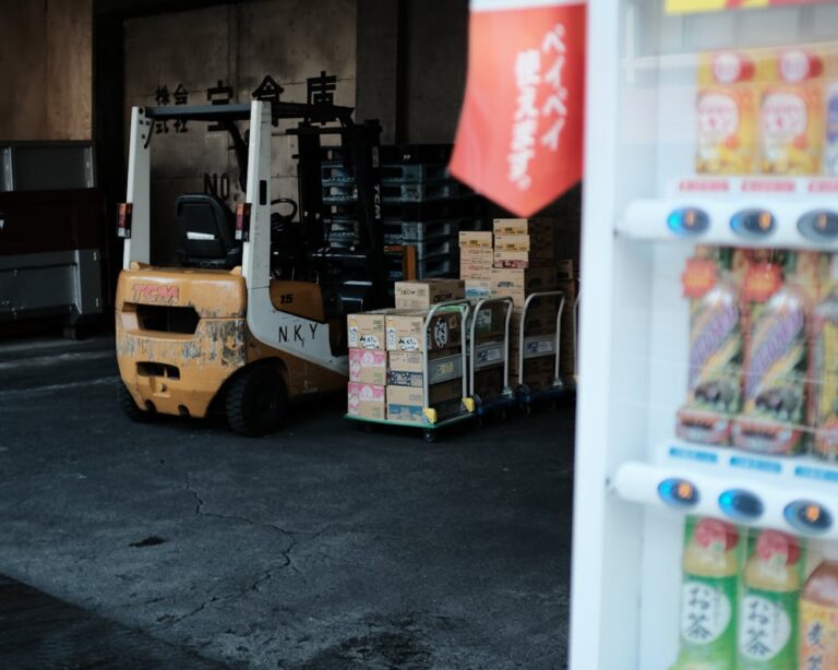 Read more about the article Forklift Nedir? Forkliftler Ne İşe Yaramaktadır?