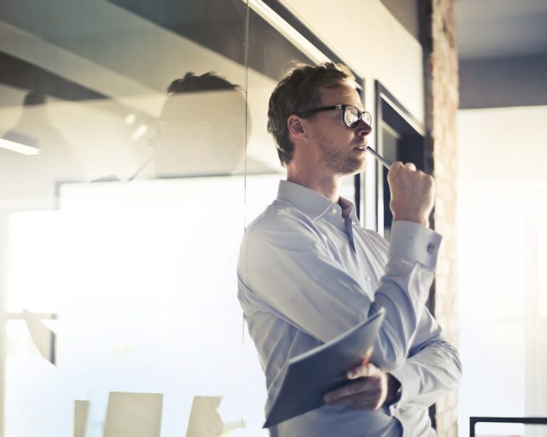 Read more about the article BRS İstif Makinaları: Sıkça Sorulan Sorular