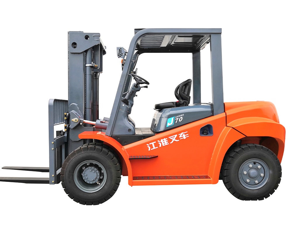 Read more about the article Forklift ve İstif Makinalarıyla İlgili Bilmeniz Gerekenler